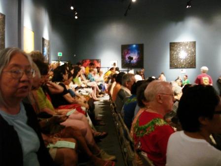 Imiloa crowd to watch hula